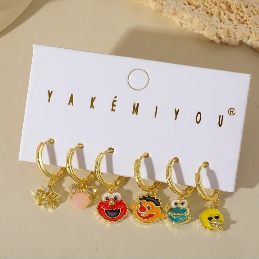 14K Gold Sesame Street Theme Huggie Hoop Mismatched Asymmetrical Earrings Set